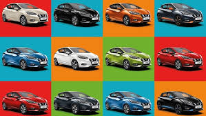 ITALIANI MONOTONI NELLA SCELTA DEL COLORE DELLA PROPRIA AUTO: BIANCHE, NERE O GRIGIE
